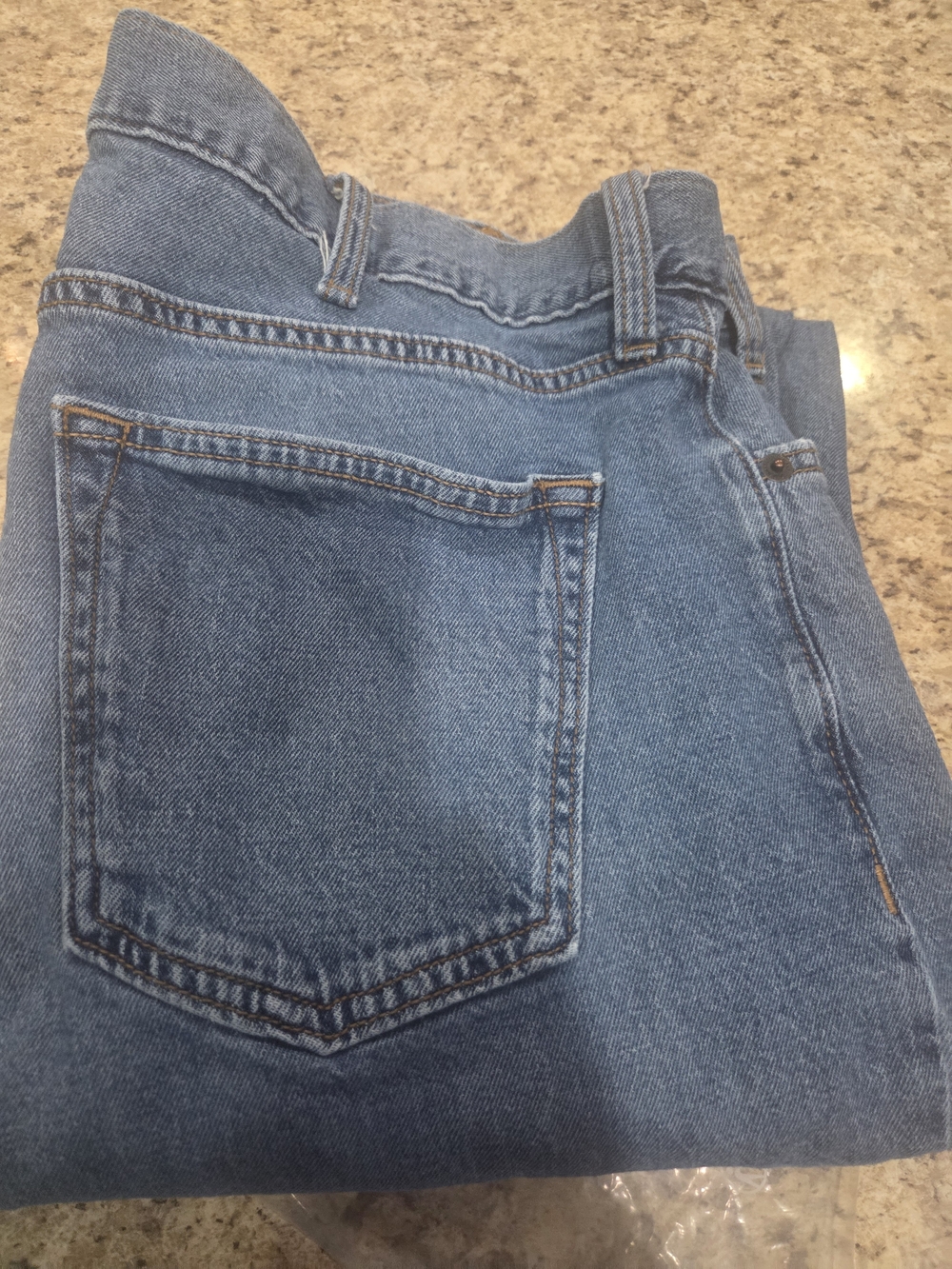 Old NAVY Size 38/30 Men's Blue Denim Jeans Loose Fit New With Tags
